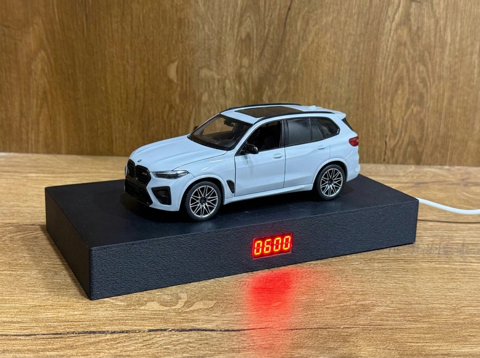 BMW X5m SUV Alarm Clock – Luxury Performance Desk Model