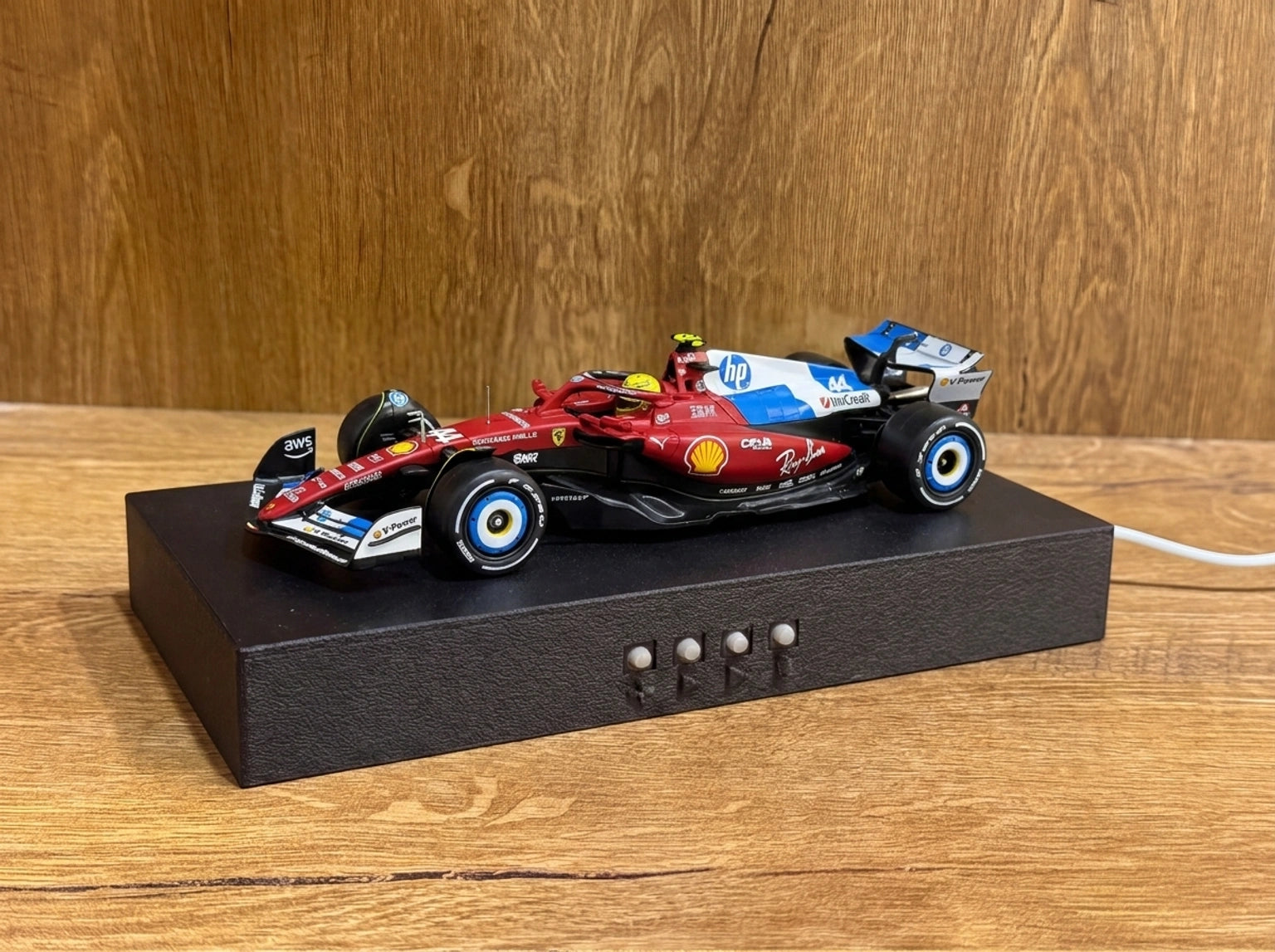 Lewis Hamilton Ferrari F1 Formula 1 Alarm Clock – 1/24 Scale