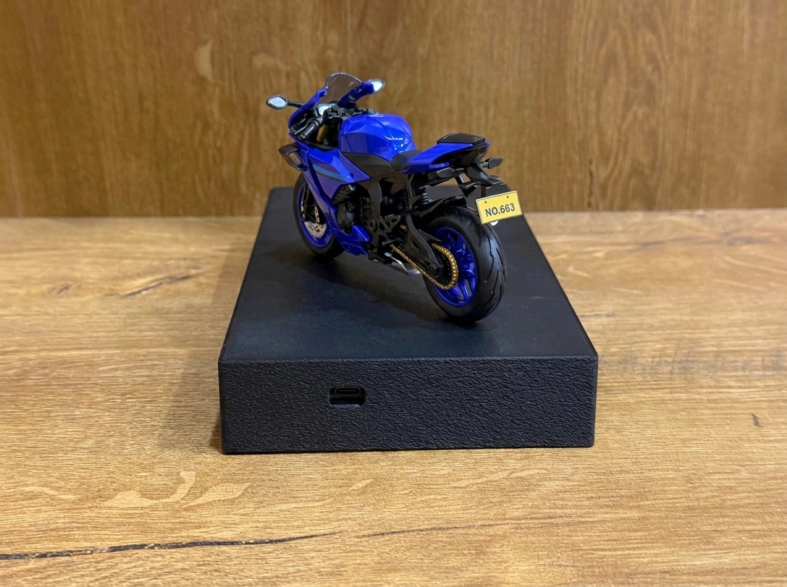 Yamaha YZF-R1 Motorcycle Alarm Clock – Real Engine Sound